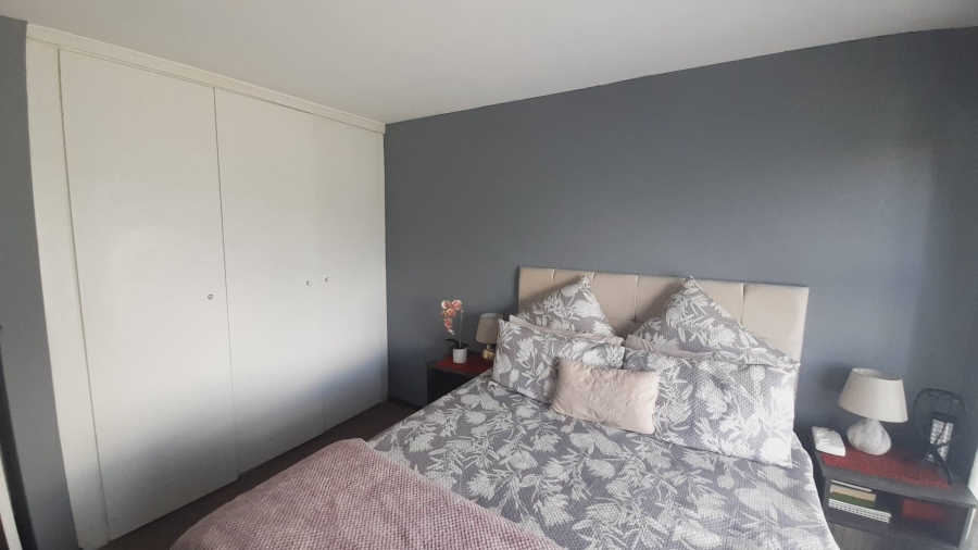 2 Bedroom Property for Sale in Kosmos Ridge North West